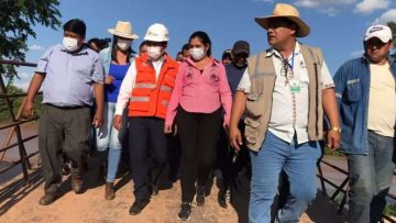 el-ministro-edgar-montao-inspeccion-el-puente-sobre-el-ro-para_721680213_1140x520