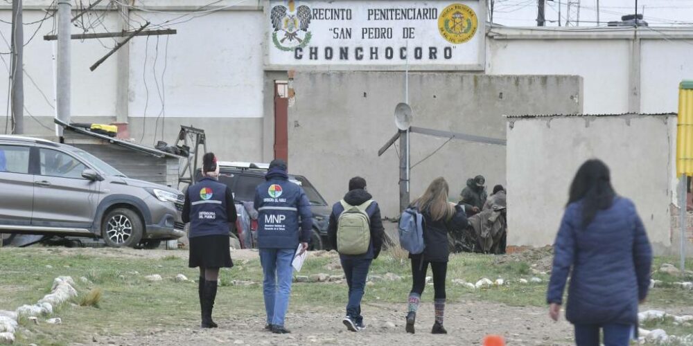 Afueras de la cárcel de Chonchocoro
