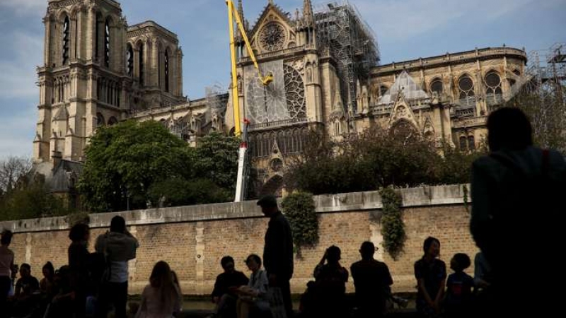 notre_dame_paris_revue_incendie_reconstruction