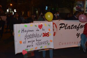 Bolivianos marchan por la vida y la familia en La Paz 2023 8