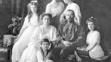 Zar Nicolás II y la familia Romanov