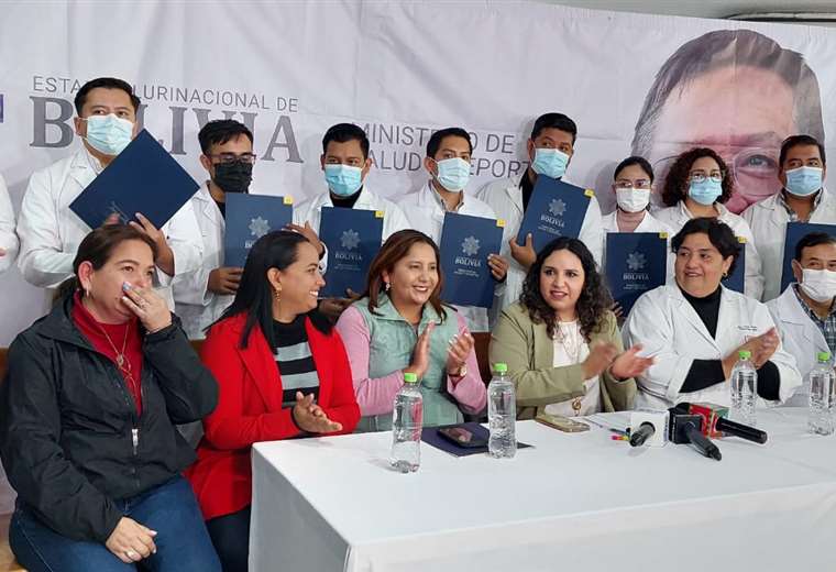 Entregan ítems para profesionales en el oncológico