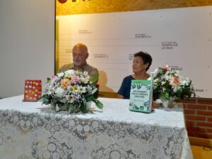 Javier Coímbra Molina y su madre, Ana María Molina. Hijo y esposa de don Germán Coímbra Sanz, respectivamente. Foto: Carla Coímbra Molina.