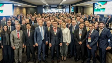 El encuentro fue con alrededor de 300 empresarios bolivianos y brasileños en la sede de la Federación de Industrias del Estado de Sao Paulo (FIESP)