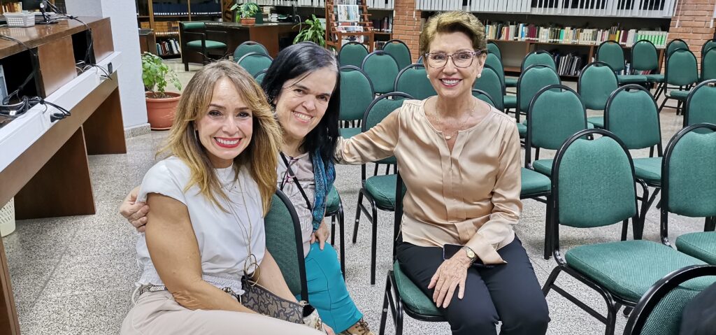 Viviana Cronenbold, Cristina Terceros Suárez y Lauren Müller de Pacheco. Foto: Aarón Mariscal.