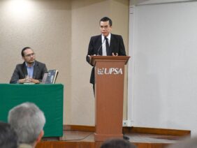 Aarón Mariscal habla sobre su libro “Las tres vocaciones de un humanista cristiano: Marcelo Terceros Banzer, o la continuidad de los principios y la evolución de las formas (1926-1988)”.